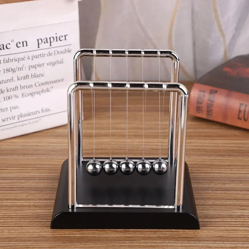 Newton's Cradle Miniature