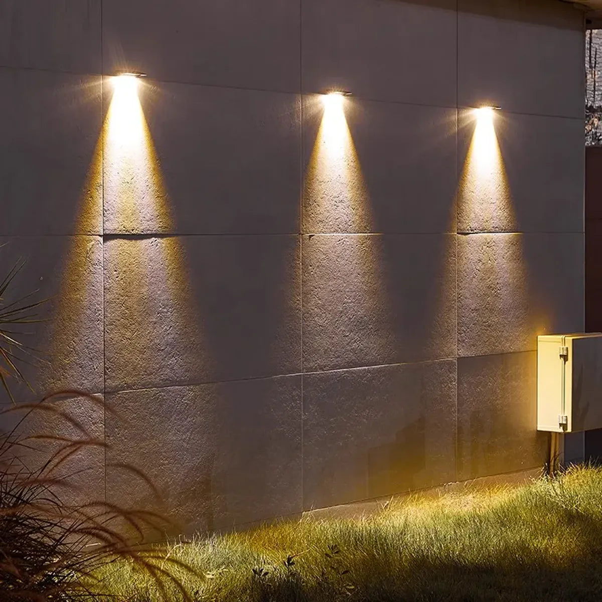 Outdoor Solar Wall Lights Waterproof Solar Fence Lights for Fence Post Yard Pathway